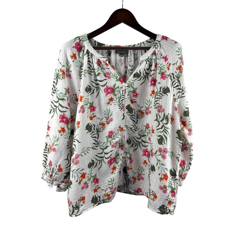 Women’s Style & Co. XL White Floral Button Up Blouse
